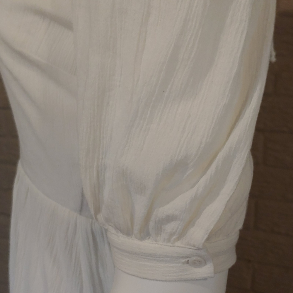 Reformation Chicago dress NWOT - Ivory, size 4 - Picture 8 of 13